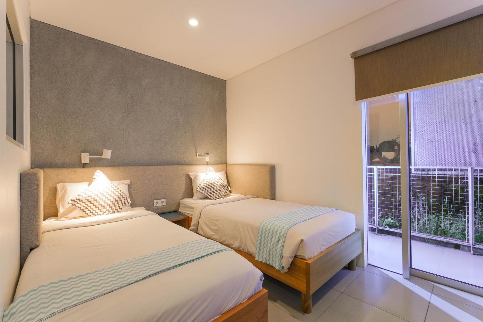 Djajanti House Bed & Breakfast Semarang Exterior photo